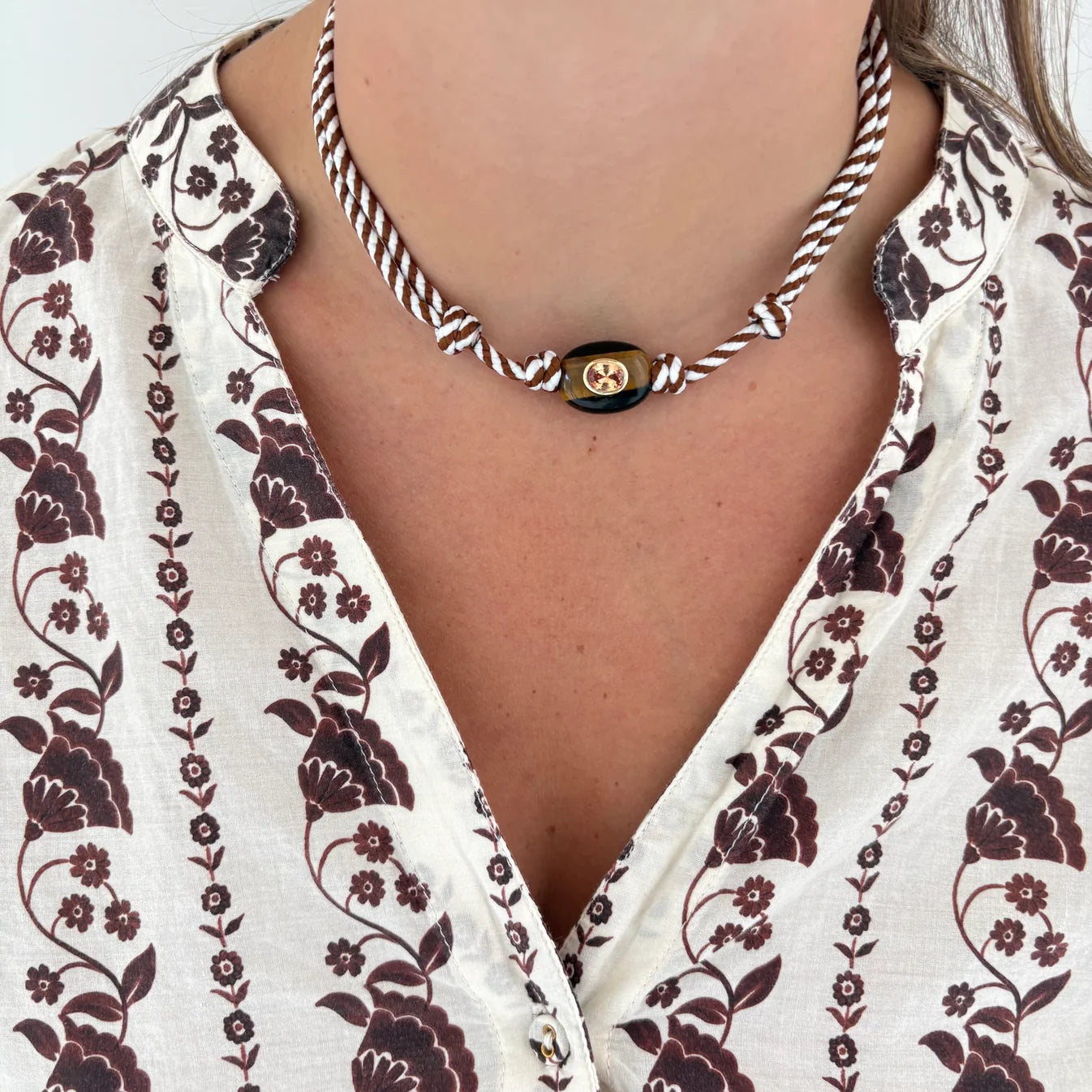Brown Stripe Cord Neckace w/ Natural Brown Stone