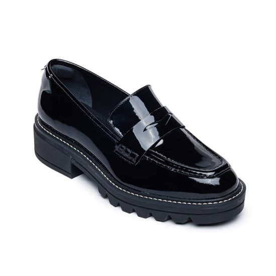 Load image into Gallery viewer, Chandler Loafer - Muse Shoe Studio
